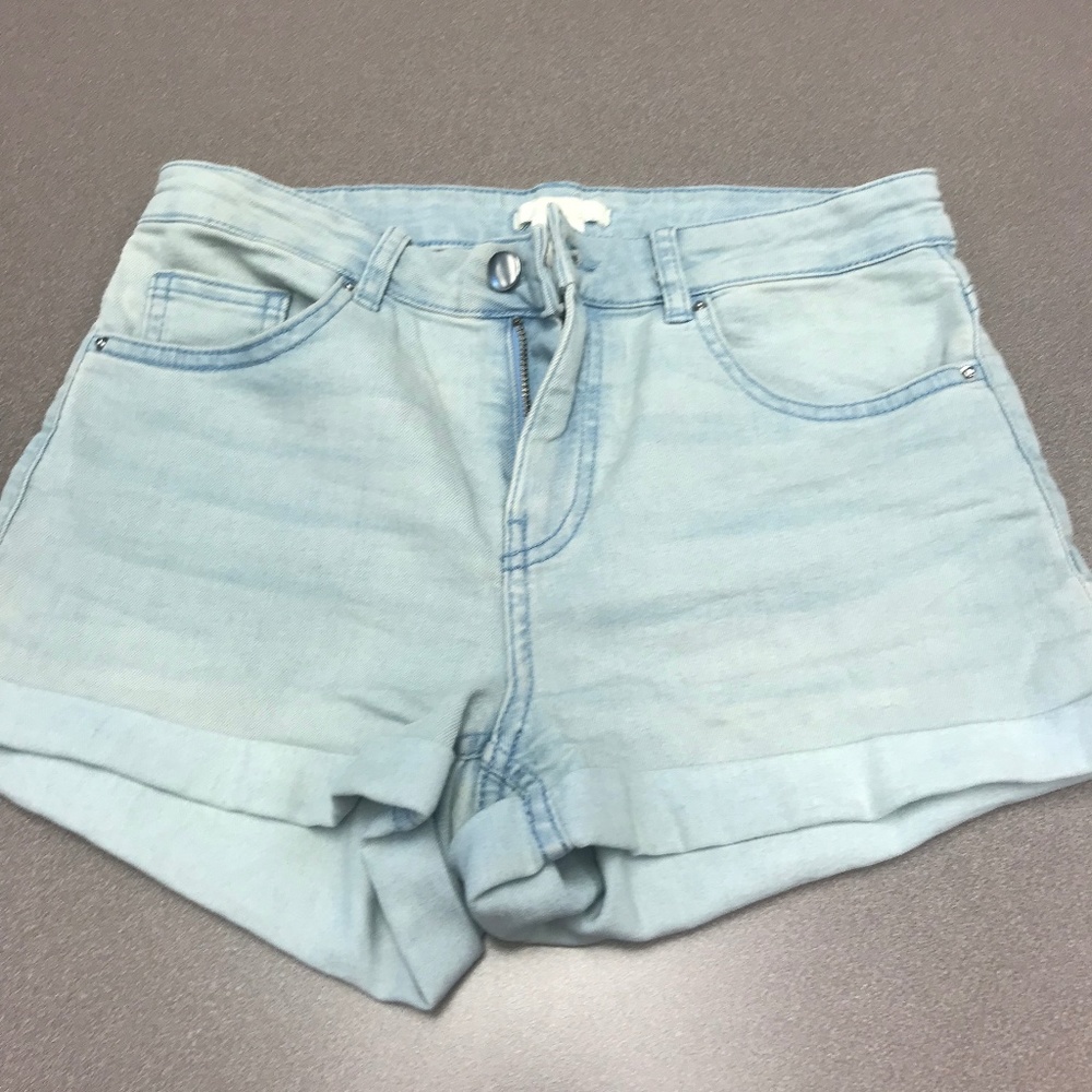 Women's H&M Cuffed Denim Shorts